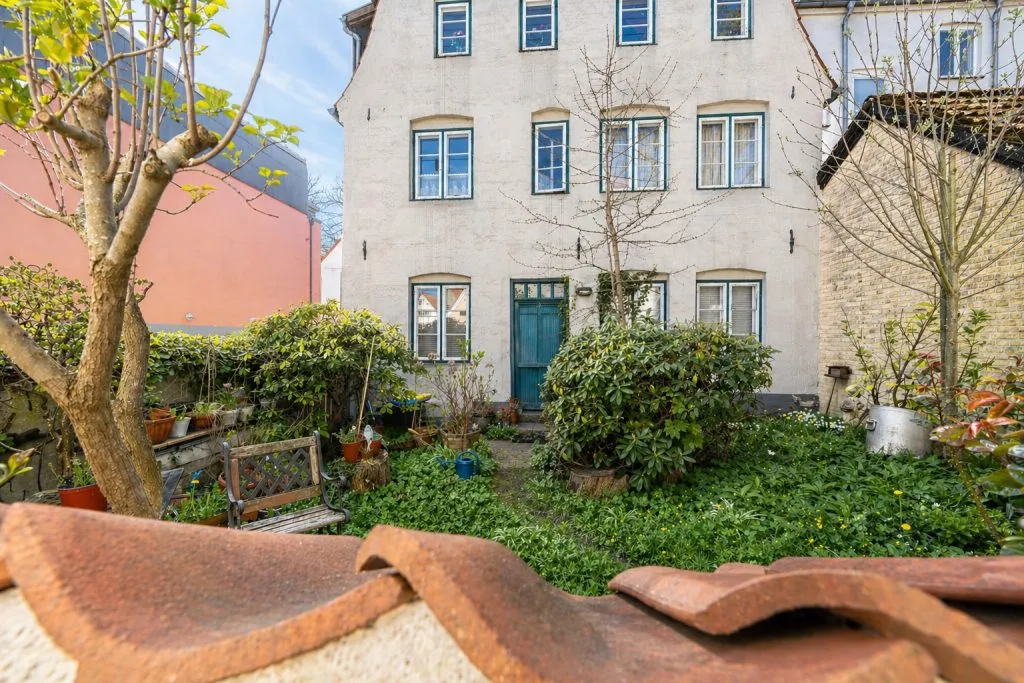 Immobilienangebot - Flensburg - Alle - Historisches Fachwerkjuwel mit Einliegerwohnung am Flensburger Hafen - (Wohnen oder Gewerbe)