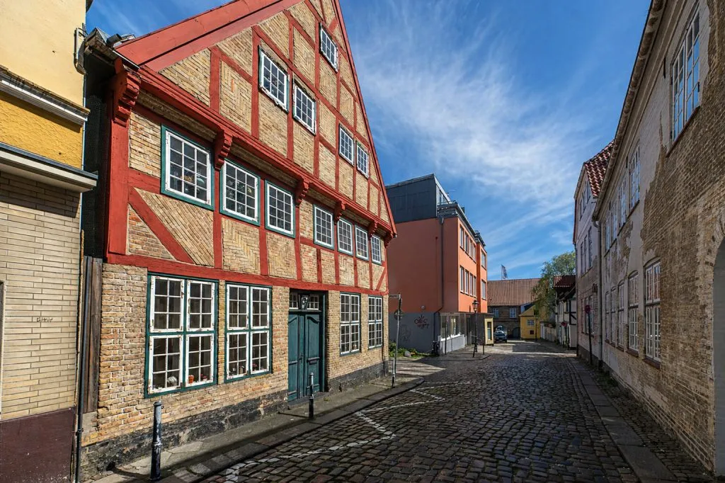 Immobilienangebot - Flensburg - Alle - Historisches Fachwerkjuwel mit Einliegerwohnung am Flensburger Hafen - (Wohnen oder Gewerbe)