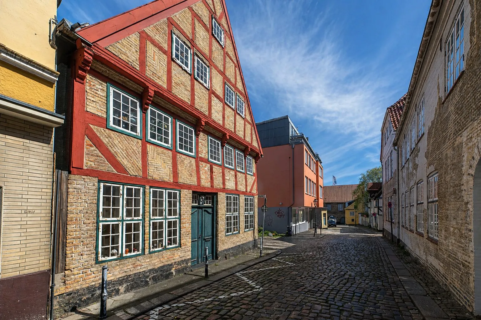 Immobilienangebot - Flensburg - Alle - Historisches Fachwerkjuwel mit Einliegerwohnung am Flensburger Hafen - (Wohnen oder Gewerbe)