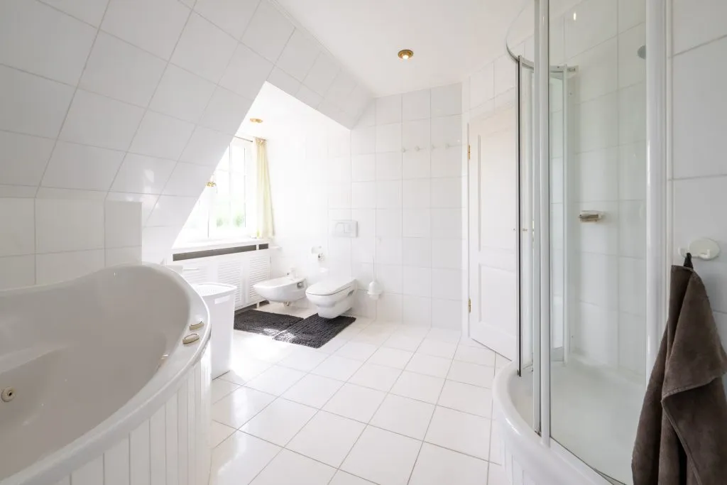 Immobilienangebot - Glücksburg / Bockholm - Alle - Bockholm: exklusives Wohnen in traumhafter Feldrandlage mit Fördeblick