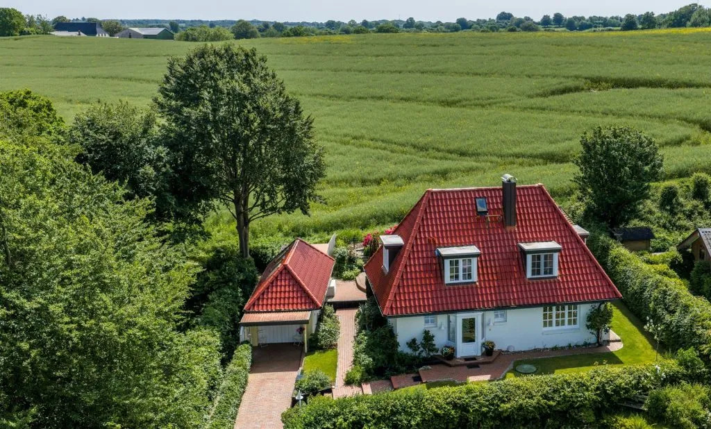 Immobilienangebot - Glücksburg / Bockholm - Alle - Bockholm: exklusives Wohnen in traumhafter Feldrandlage mit Fördeblick