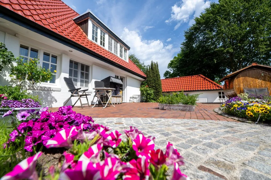 Immobilienangebot - Glücksburg / Bockholm - Alle - Bockholm: exklusives Wohnen in traumhafter Feldrandlage mit Fördeblick