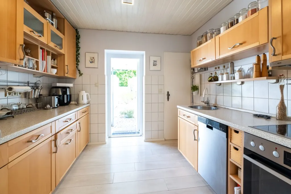 Immobilienangebot - Weding - Alle - Weding: modernisierter Bungalow in besonderer Lage