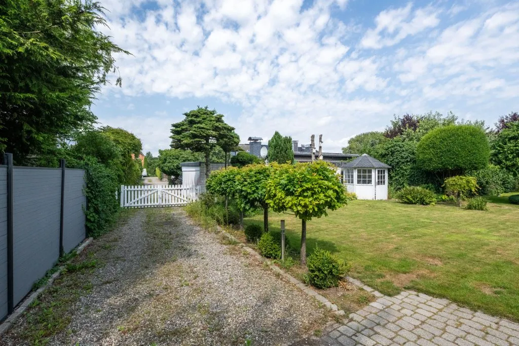 Immobilienangebot - Weding - Alle - Weding: modernisierter Bungalow in besonderer Lage