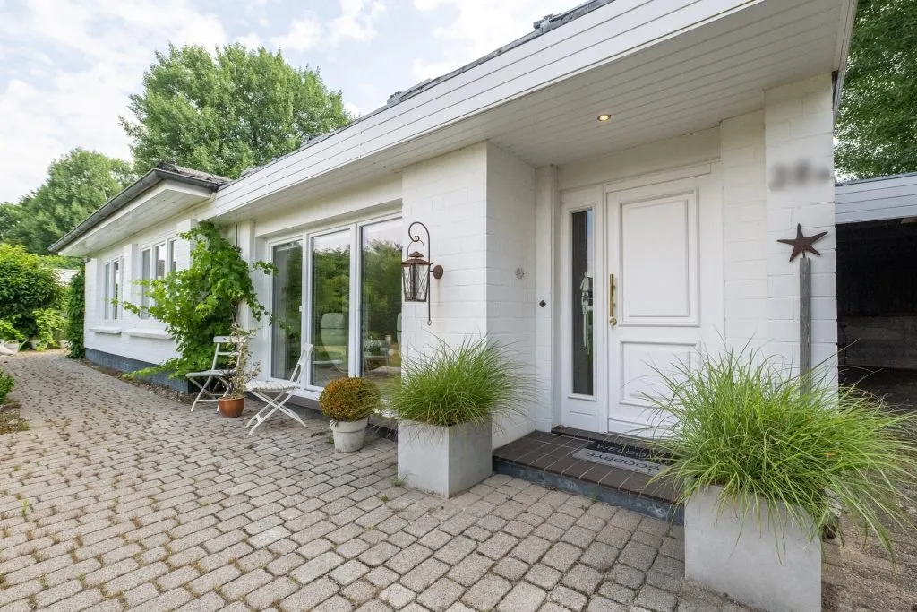 Immobilienangebot - Weding - Alle - Weding: modernisierter Bungalow in besonderer Lage