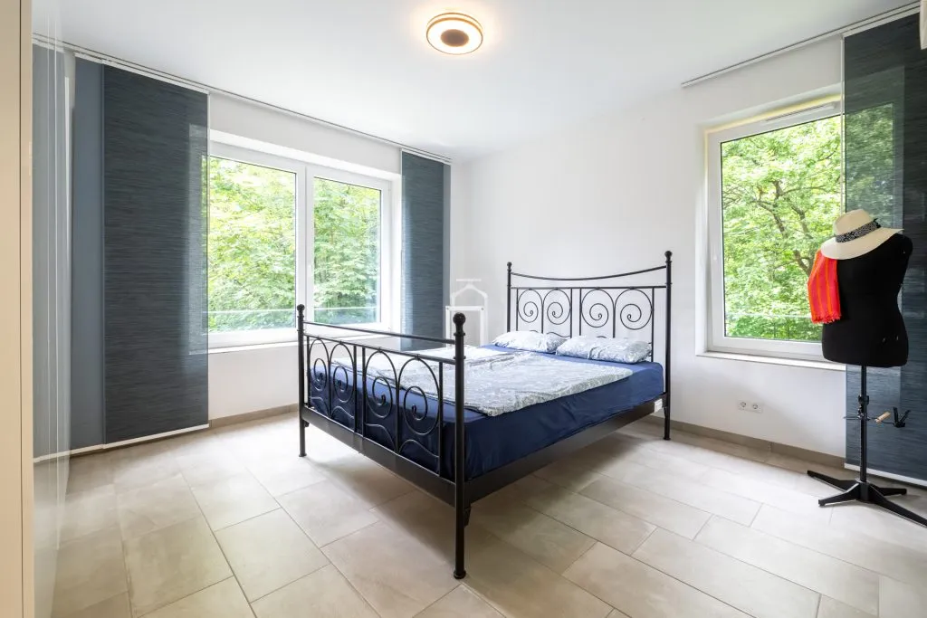 Immobilienangebot - Flensburg - Alle - Flensburg, Nordstadt: moderne 3-Zimmer-Wohnung mit Blick ins Naturschutzgebiet