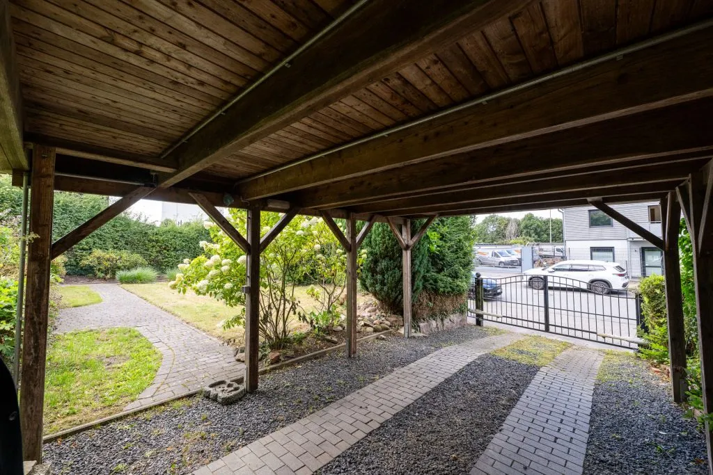 Immobilienangebot - Flensburg - Alle - Flensburg: modernisiertes und großzügiges Stadthaus mit vielseitigen Nutzungsmöglichkeiten