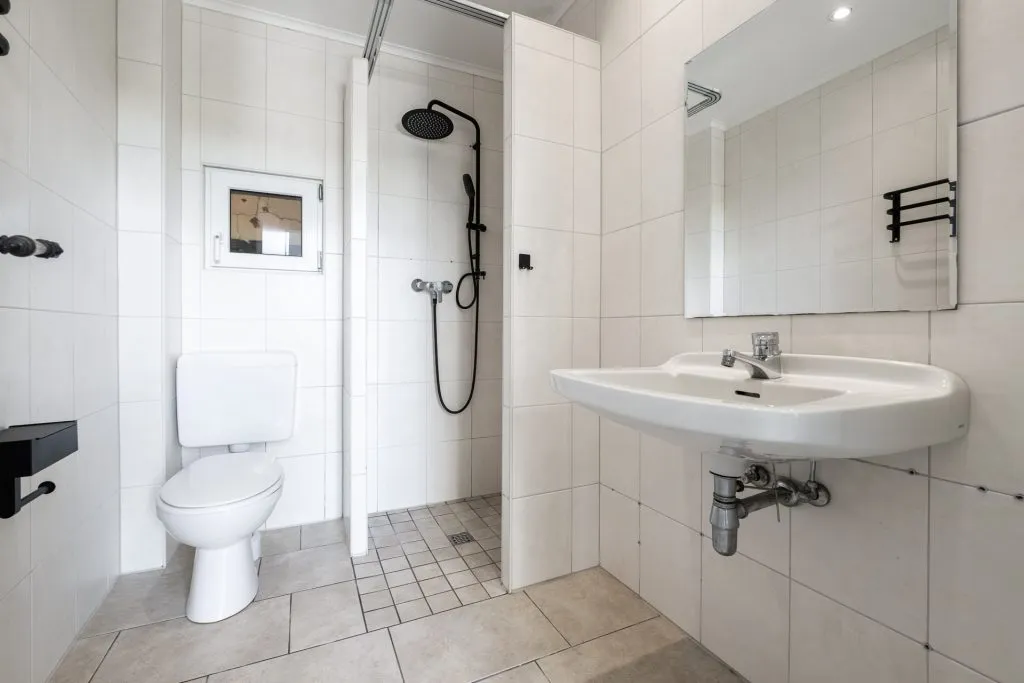 Immobilienangebot - Flensburg - Alle - Flensburg: modernisiertes und großzügiges Stadthaus mit vielseitigen Nutzungsmöglichkeiten