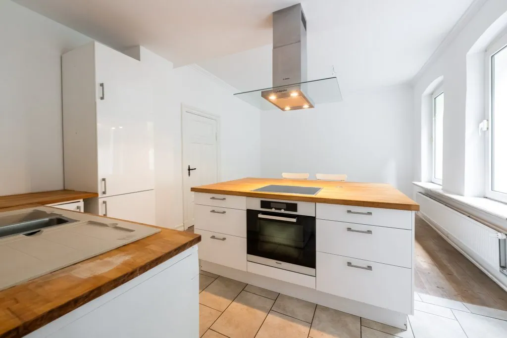 Immobilienangebot - Flensburg - Alle - Flensburg: modernisiertes und großzügiges Stadthaus mit vielseitigen Nutzungsmöglichkeiten