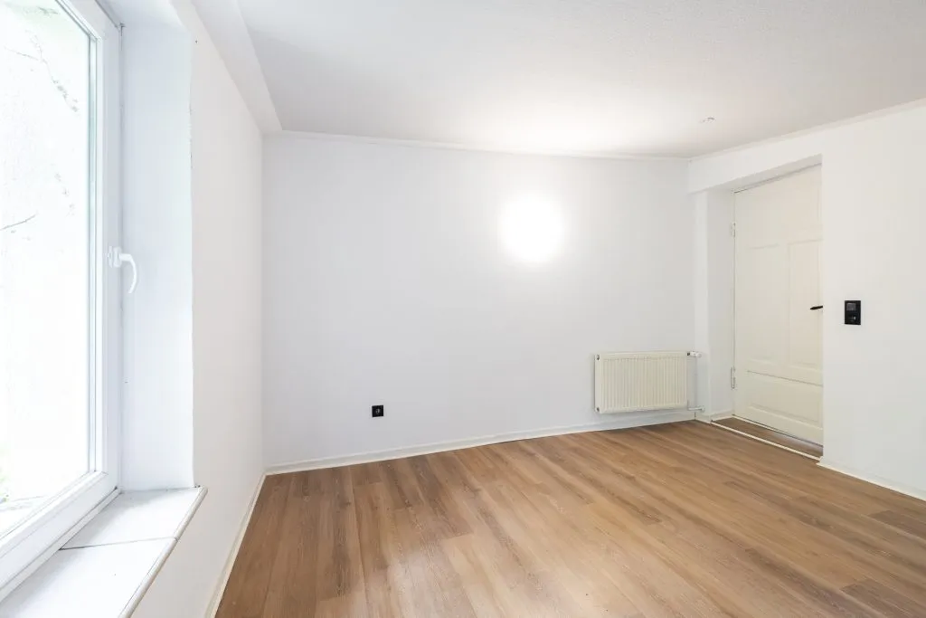 Immobilienangebot - Flensburg - Alle - Flensburg: modernisiertes und großzügiges Stadthaus mit vielseitigen Nutzungsmöglichkeiten