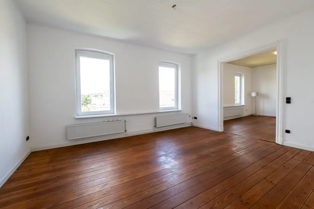 Immobilienangebot - Flensburg - Alle - Flensburg: modernisiertes und großzügiges Stadthaus mit vielseitigen Nutzungsmöglichkeiten