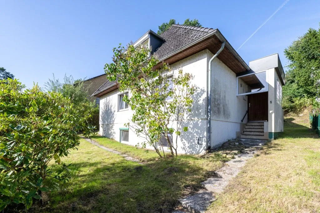 Immobilienangebot - Glücksburg - Alle - Glücksburg: sanierungsbedürftiges Einfamilienhaus in sehr guter Lage