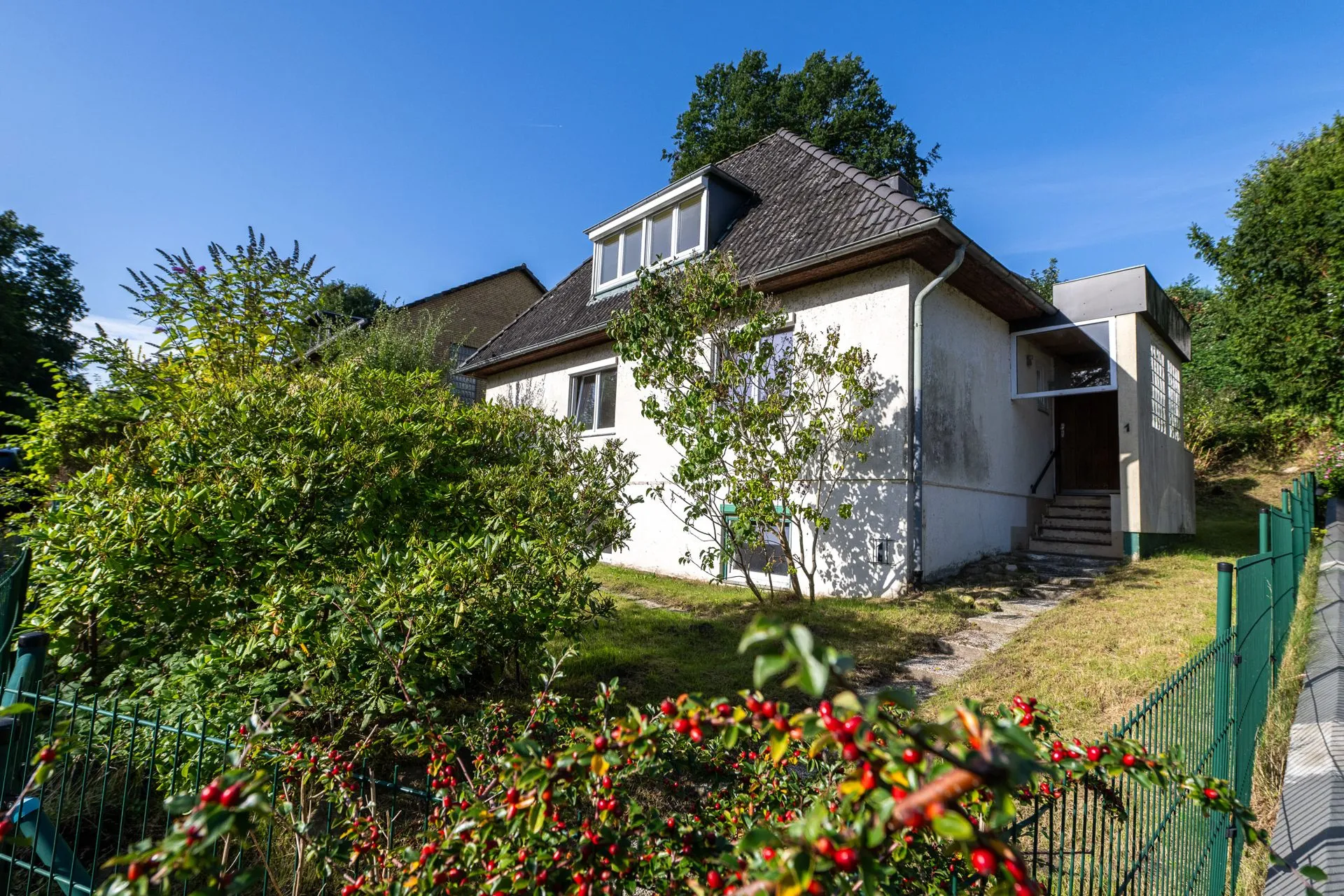 Immobilienangebot - Glücksburg - Alle - Glücksburg: sanierungsbedürftiges Einfamilienhaus in sehr guter Lage
