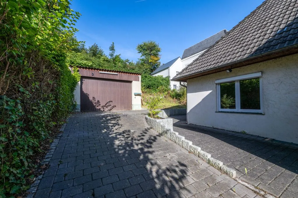 Immobilienangebot - Glücksburg - Alle - Glücksburg: sanierungsbedürftiges Einfamilienhaus in sehr guter Lage
