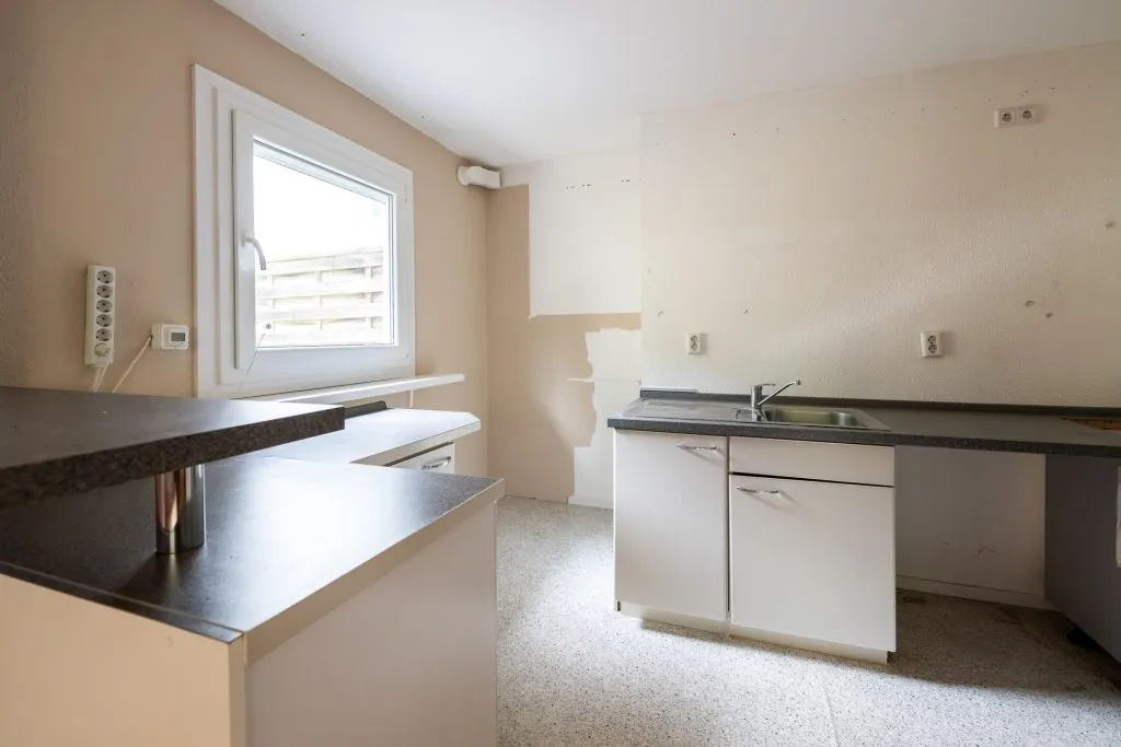 Immobilienangebot - Glücksburg - Alle - Glücksburg: sanierungsbedürftiges Einfamilienhaus in sehr guter Lage