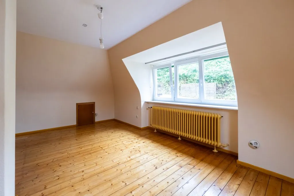 Immobilienangebot - Glücksburg - Alle - Glücksburg: sanierungsbedürftiges Einfamilienhaus in sehr guter Lage