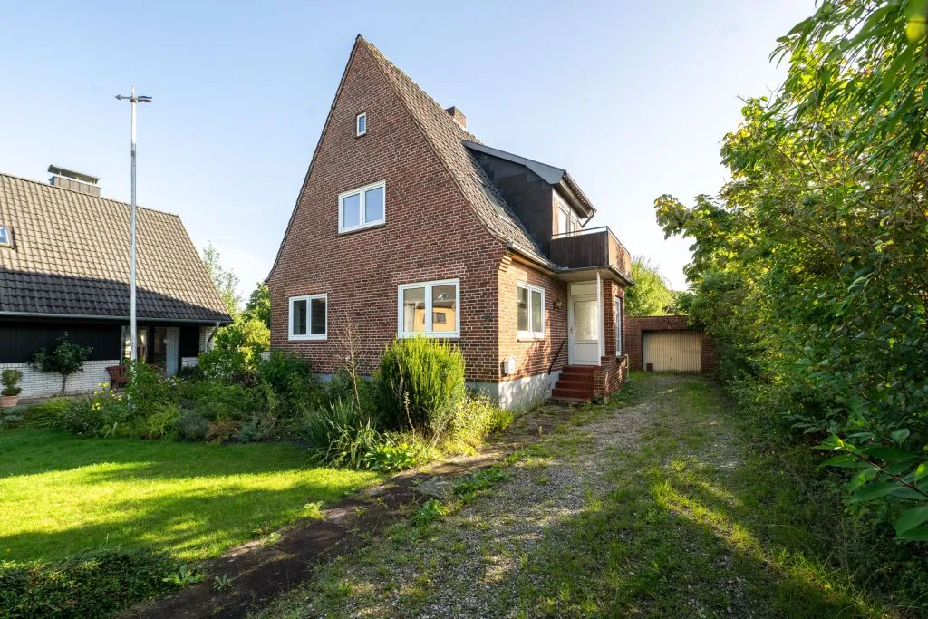 Immobilienangebot - Glücksburg - Alle - Glücksburg: Klinkerhaus mit Gestaltungspotenzial für handwerklich versierte Käufer