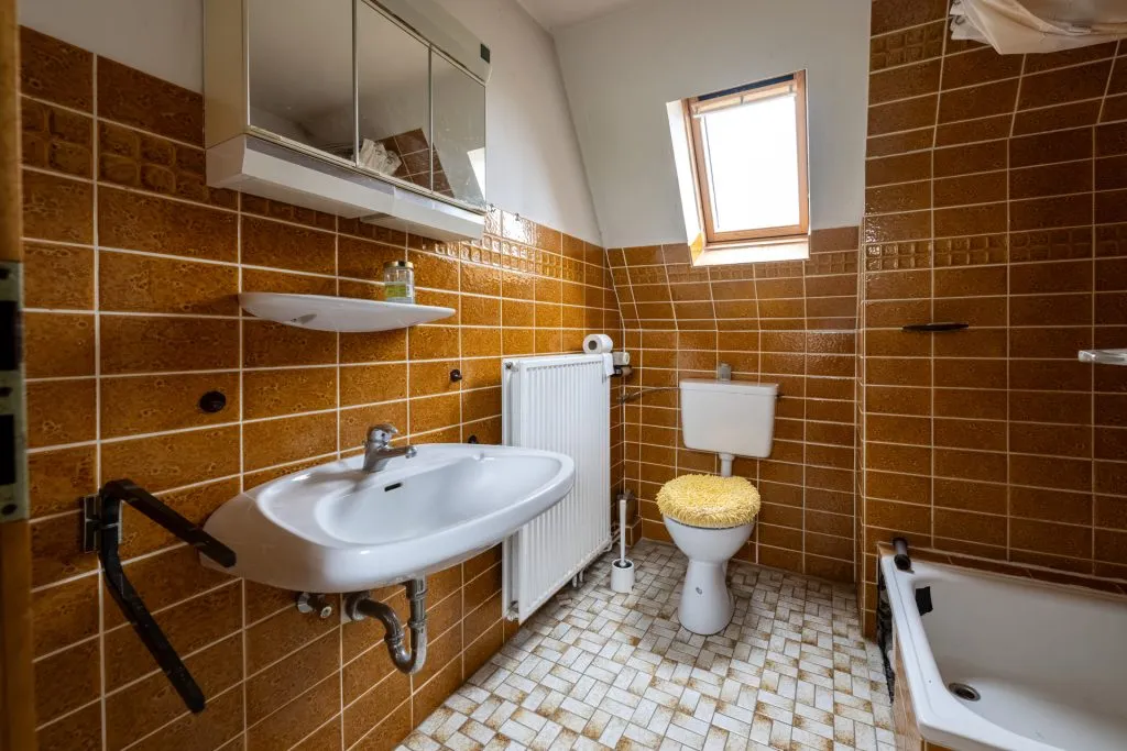 Immobilienangebot - Glücksburg - Alle - Glücksburg: Klinkerhaus mit Gestaltungspotenzial für handwerklich versierte Käufer